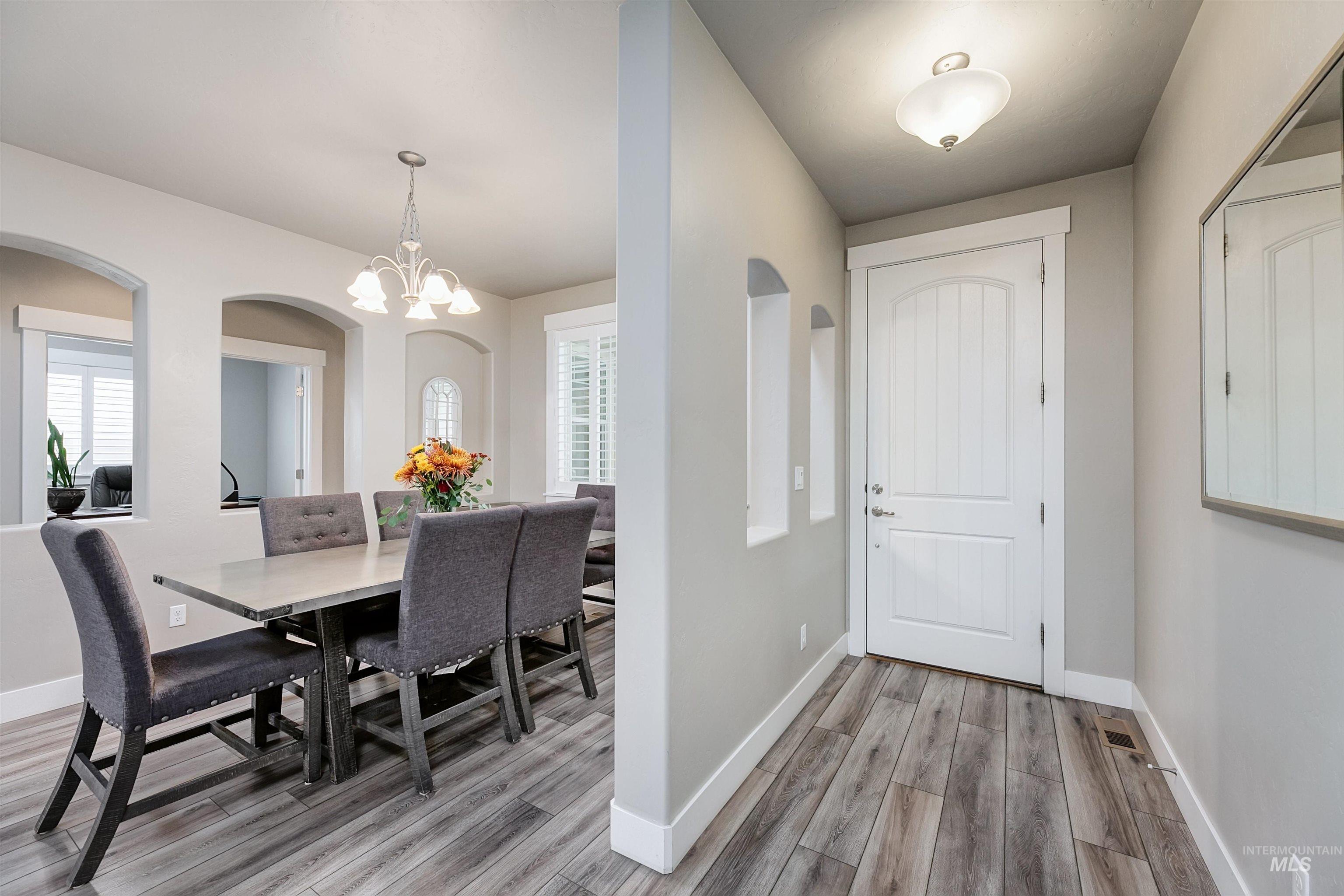 5286 W Torana Dr., Meridian, Idaho 83646, 3 Bedrooms, 2 Bathrooms, Residential For Sale, Price $699,000, 98966009