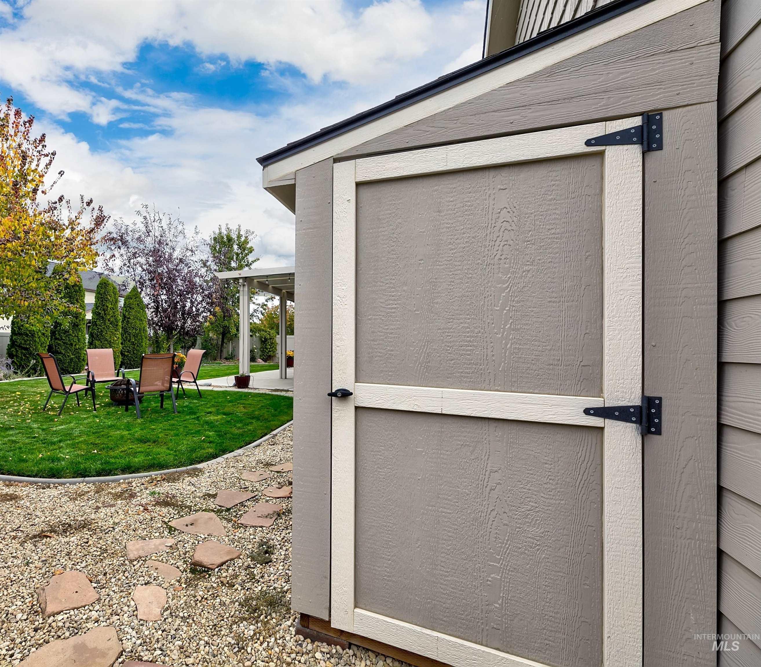 5286 W Torana Dr., Meridian, Idaho 83646, 3 Bedrooms, 2 Bathrooms, Residential For Sale, Price $699,000, 98966009