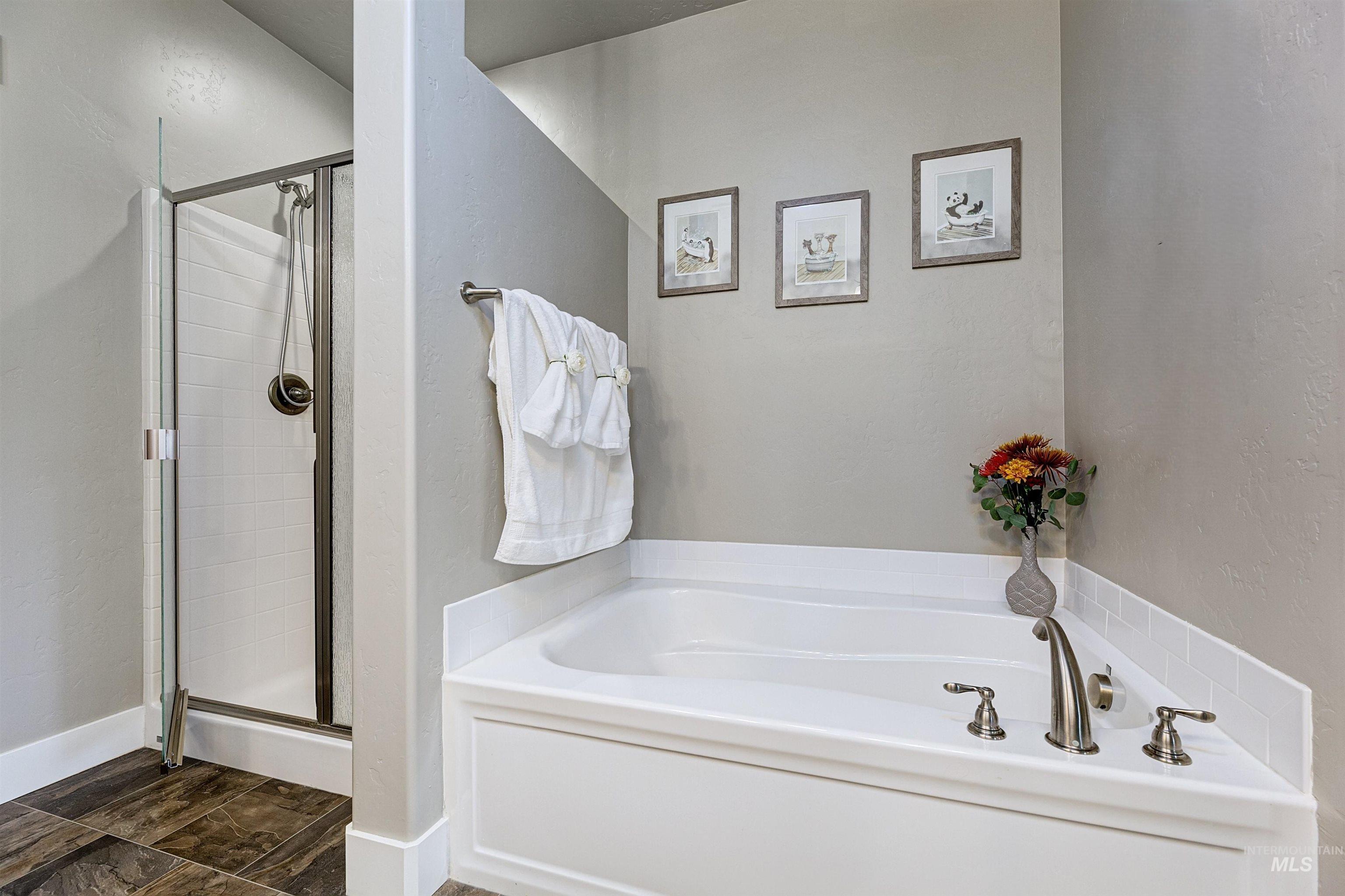 5286 W Torana Dr., Meridian, Idaho 83646, 3 Bedrooms, 2 Bathrooms, Residential For Sale, Price $699,000, 98966009