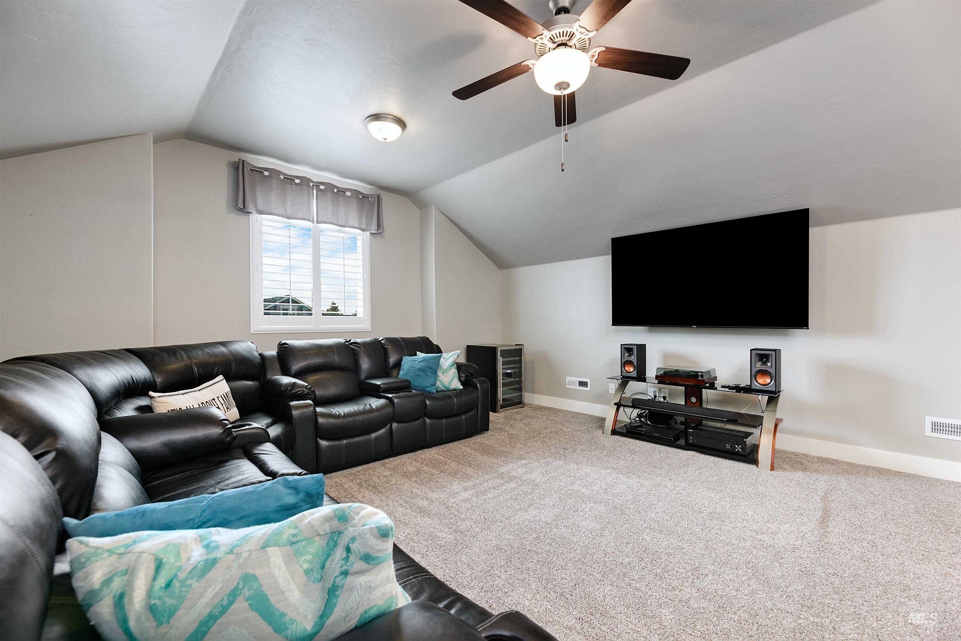 5286 W Torana Dr., Meridian, Idaho 83646, 3 Bedrooms, 2 Bathrooms, Residential For Sale, Price $699,000, 98966009