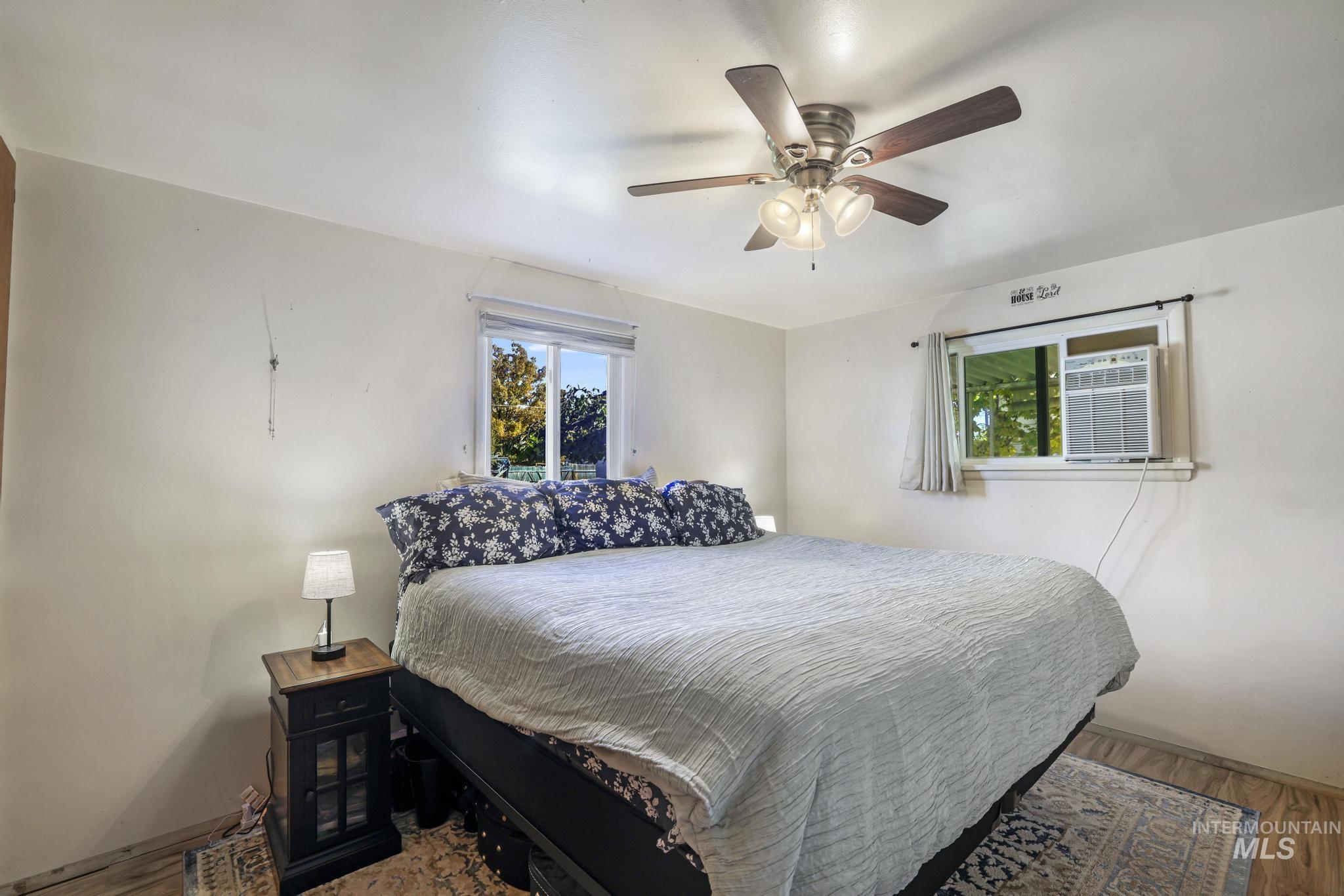 809 Idaho Ave., Filer, Idaho 83328, 2 Bedrooms, 1 Bathroom, Residential For Sale, Price $239,000, 98966011