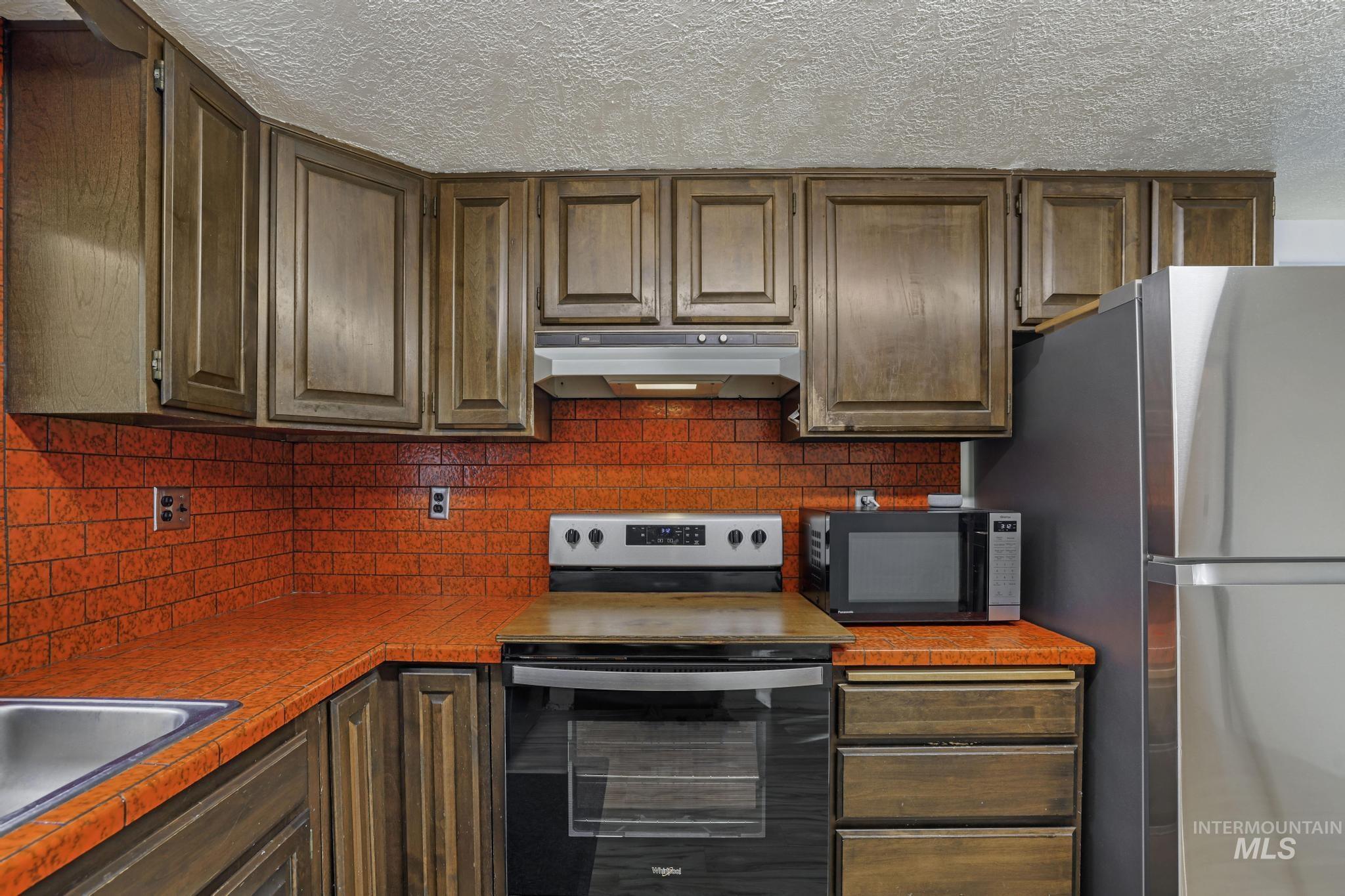 809 Idaho Ave., Filer, Idaho 83328, 2 Bedrooms, 1 Bathroom, Residential For Sale, Price $239,000, 98966011