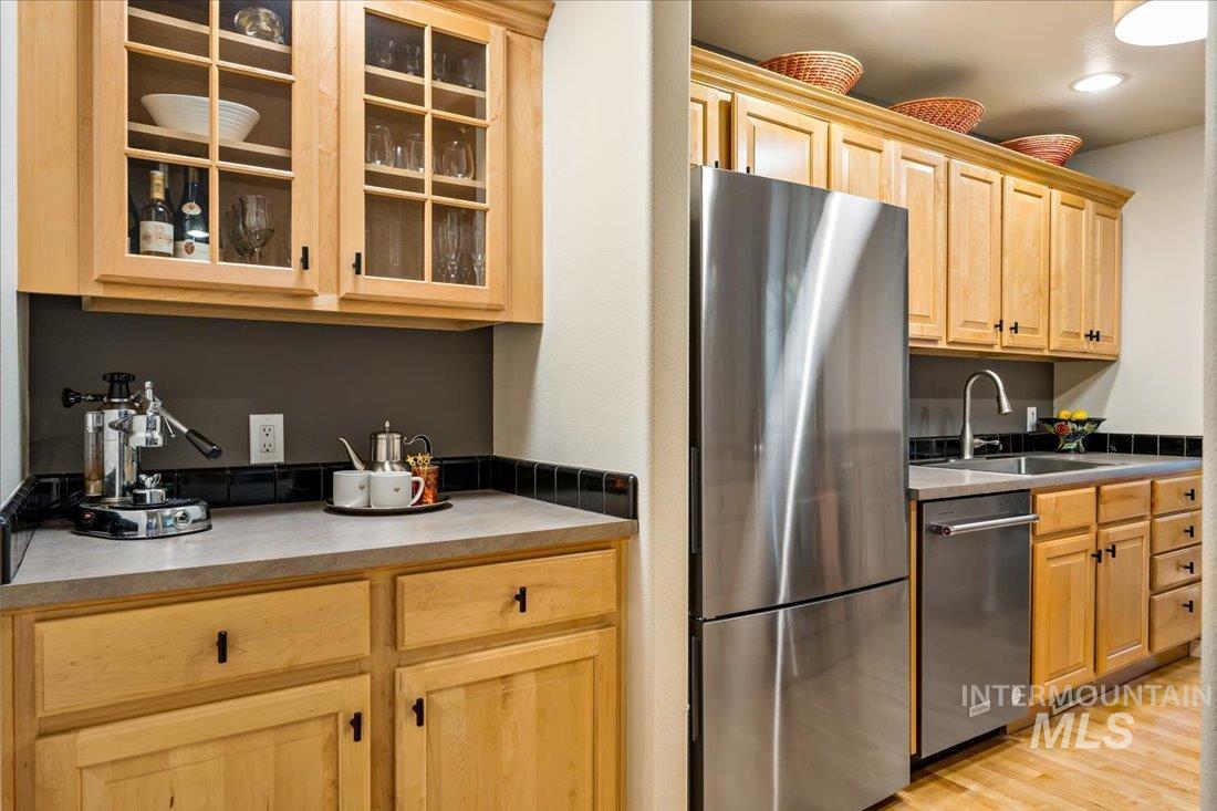 834 E Riverpark Lane, Boise, Idaho 83706, 2 Bedrooms, 3 Bathrooms, Residential For Sale, Price $600,000, 98966016