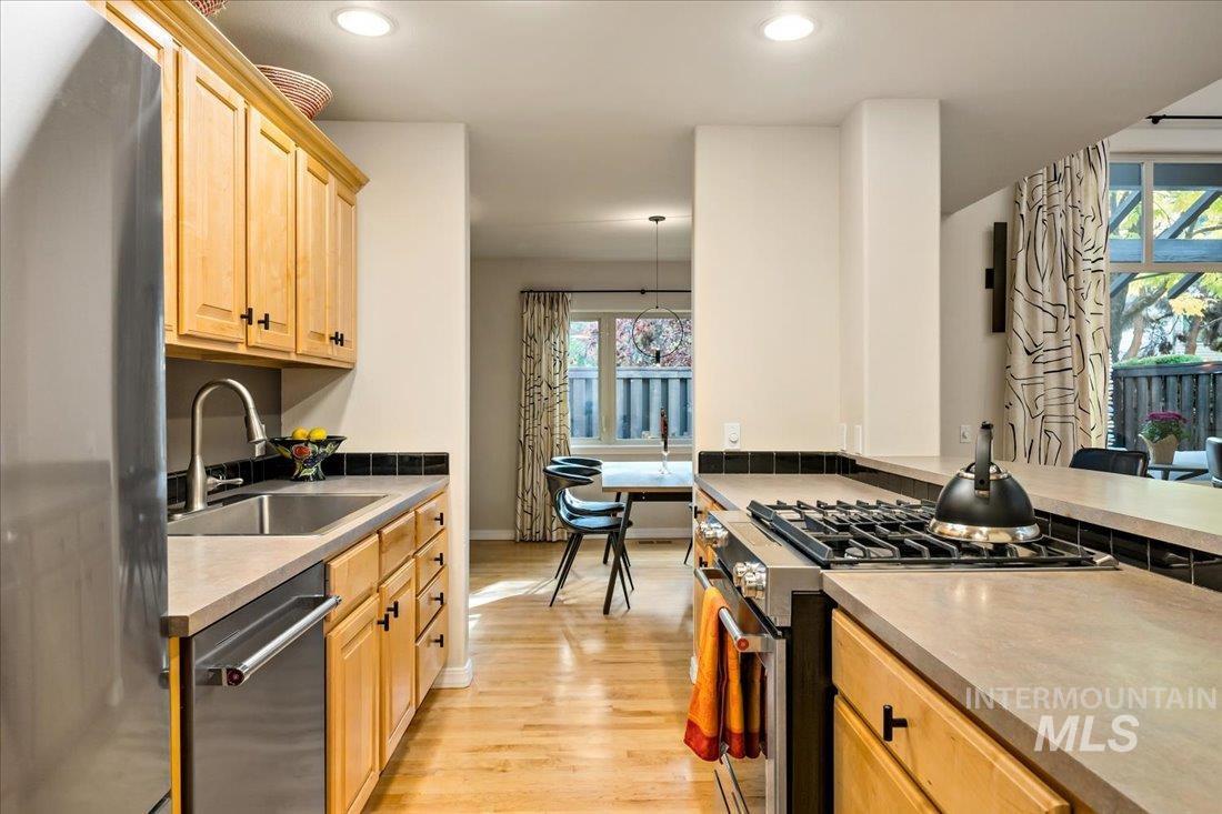 834 E Riverpark Lane, Boise, Idaho 83706, 2 Bedrooms, 3 Bathrooms, Residential For Sale, Price $600,000, 98966016