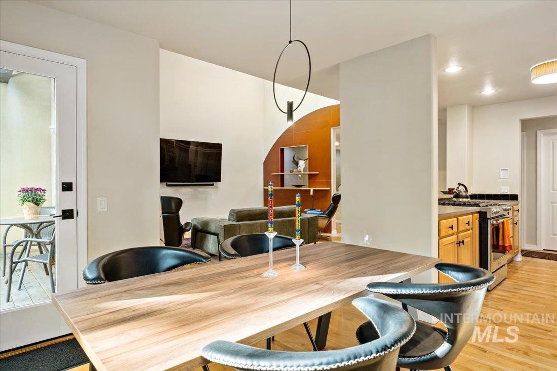 834 E Riverpark Lane, Boise, Idaho 83706, 2 Bedrooms, 3 Bathrooms, Residential For Sale, Price $600,000, 98966016