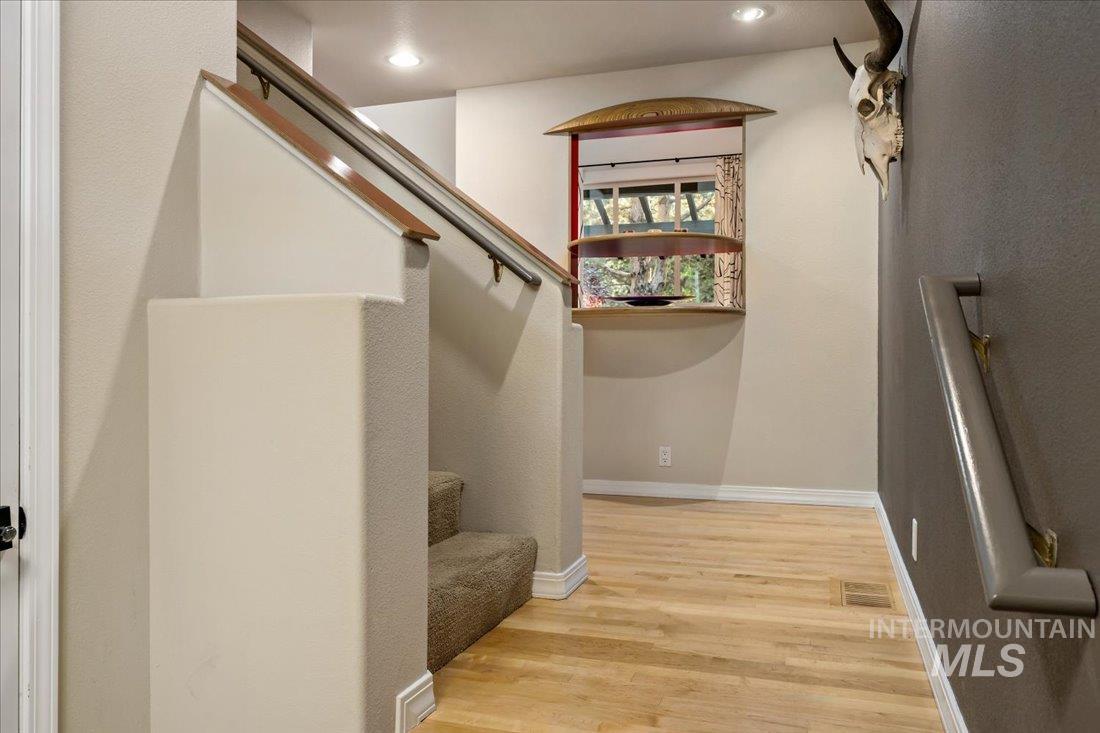 834 E Riverpark Lane, Boise, Idaho 83706, 2 Bedrooms, 3 Bathrooms, Residential For Sale, Price $600,000, 98966016