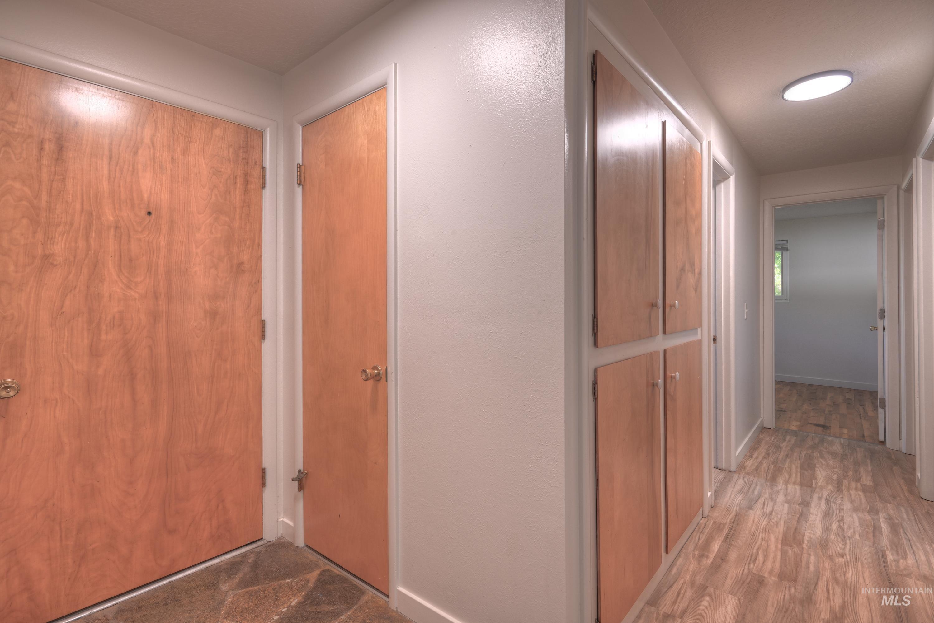 7203 W San Fernando Drive, Boise, Idaho 83704, 3 Bedrooms, 2 Bathrooms, Residential For Sale, Price $419,000, 98966017