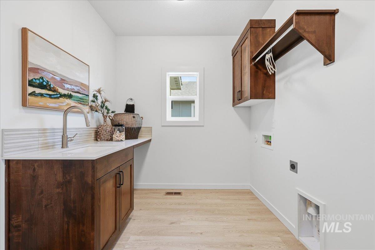 1748 Kayak Rd, Emmett, Idaho 83617, 3 Bedrooms, 2 Bathrooms, Residential For Sale, Price $489,900, 98966022