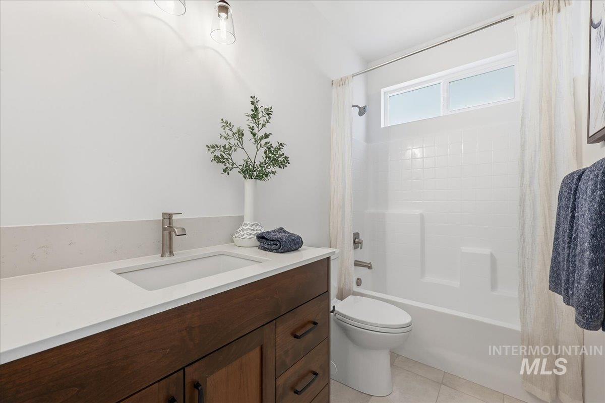 1748 Kayak Rd, Emmett, Idaho 83617, 3 Bedrooms, 2 Bathrooms, Residential For Sale, Price $489,900, 98966022