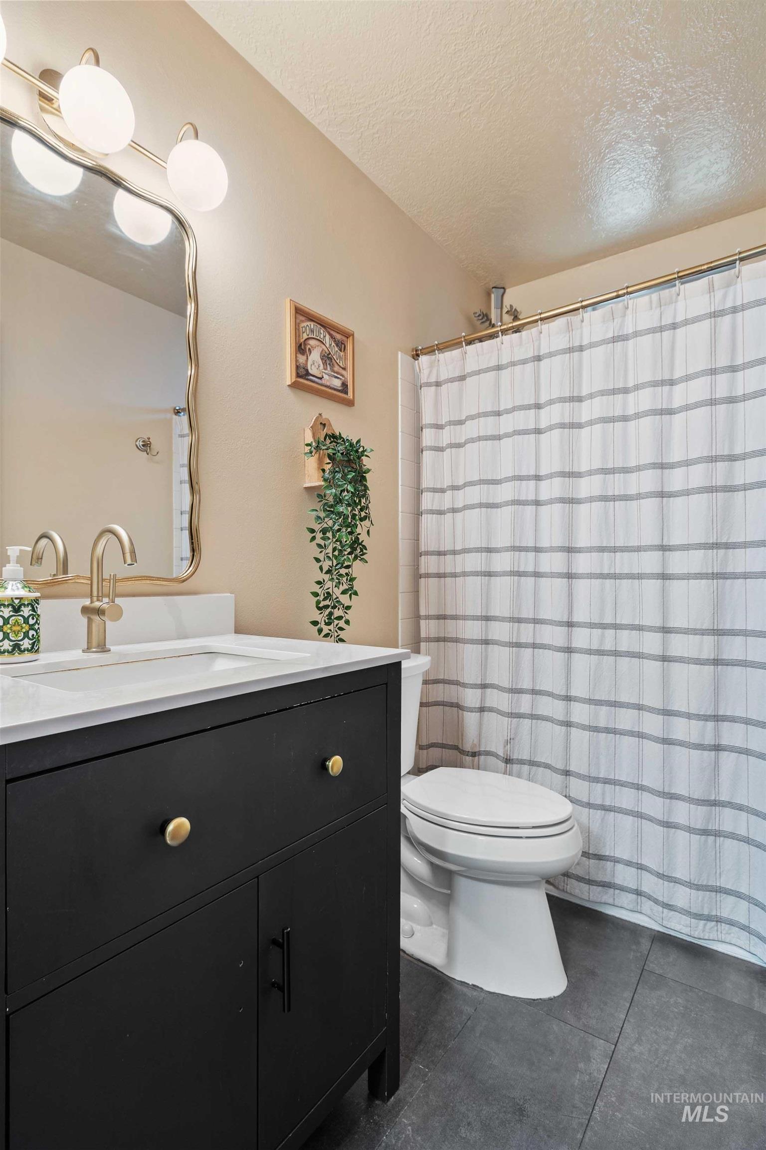 1234 Parkview Dr., Twin Falls, Idaho 83301, 3 Bedrooms, 1 Bathroom, Residential For Sale, Price $305,000, 98966023