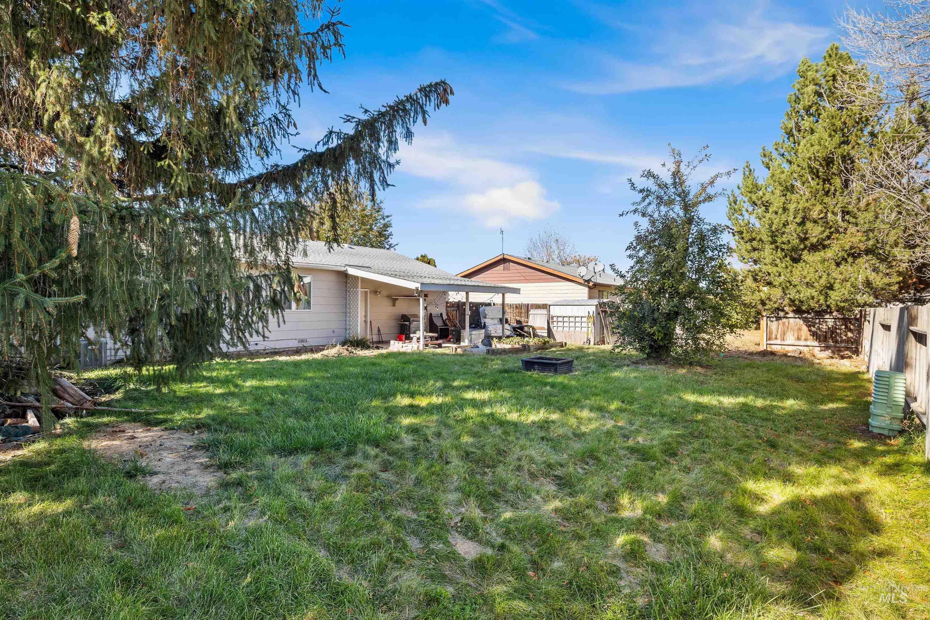 1234 Parkview Dr., Twin Falls, Idaho 83301, 3 Bedrooms, 1 Bathroom, Residential For Sale, Price $305,000, 98966023