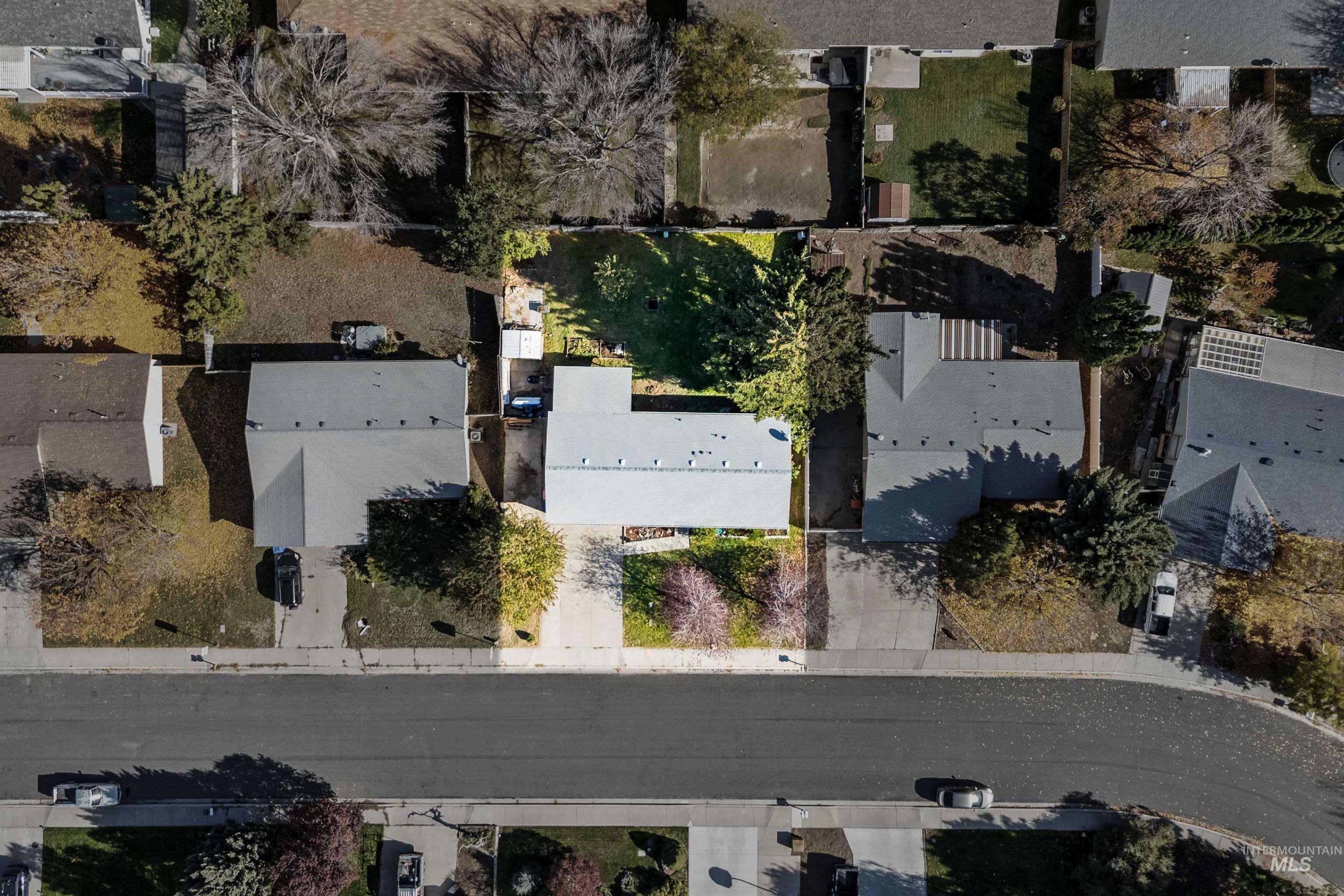 1234 Parkview Dr., Twin Falls, Idaho 83301, 3 Bedrooms, 1 Bathroom, Residential For Sale, Price $305,000, 98966023