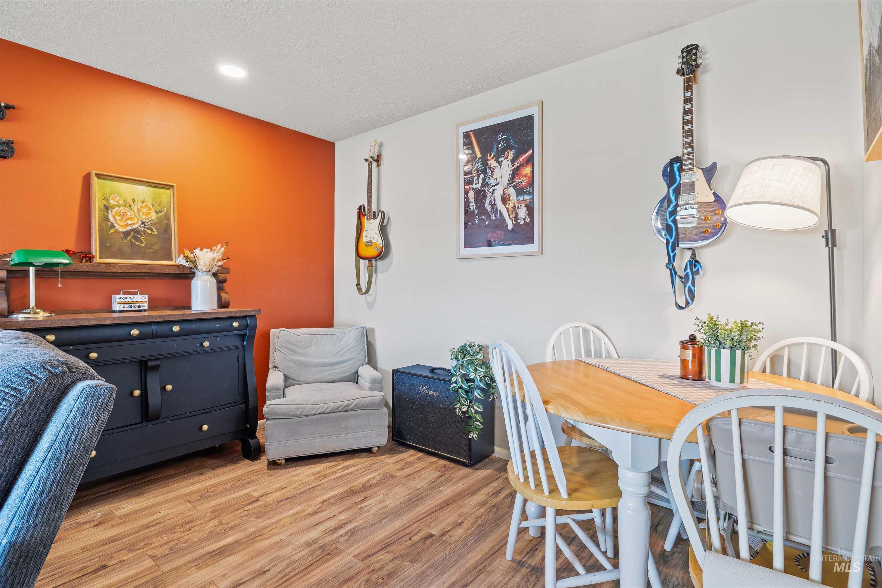 1234 Parkview Dr., Twin Falls, Idaho 83301, 3 Bedrooms, 1 Bathroom, Residential For Sale, Price $305,000, 98966023