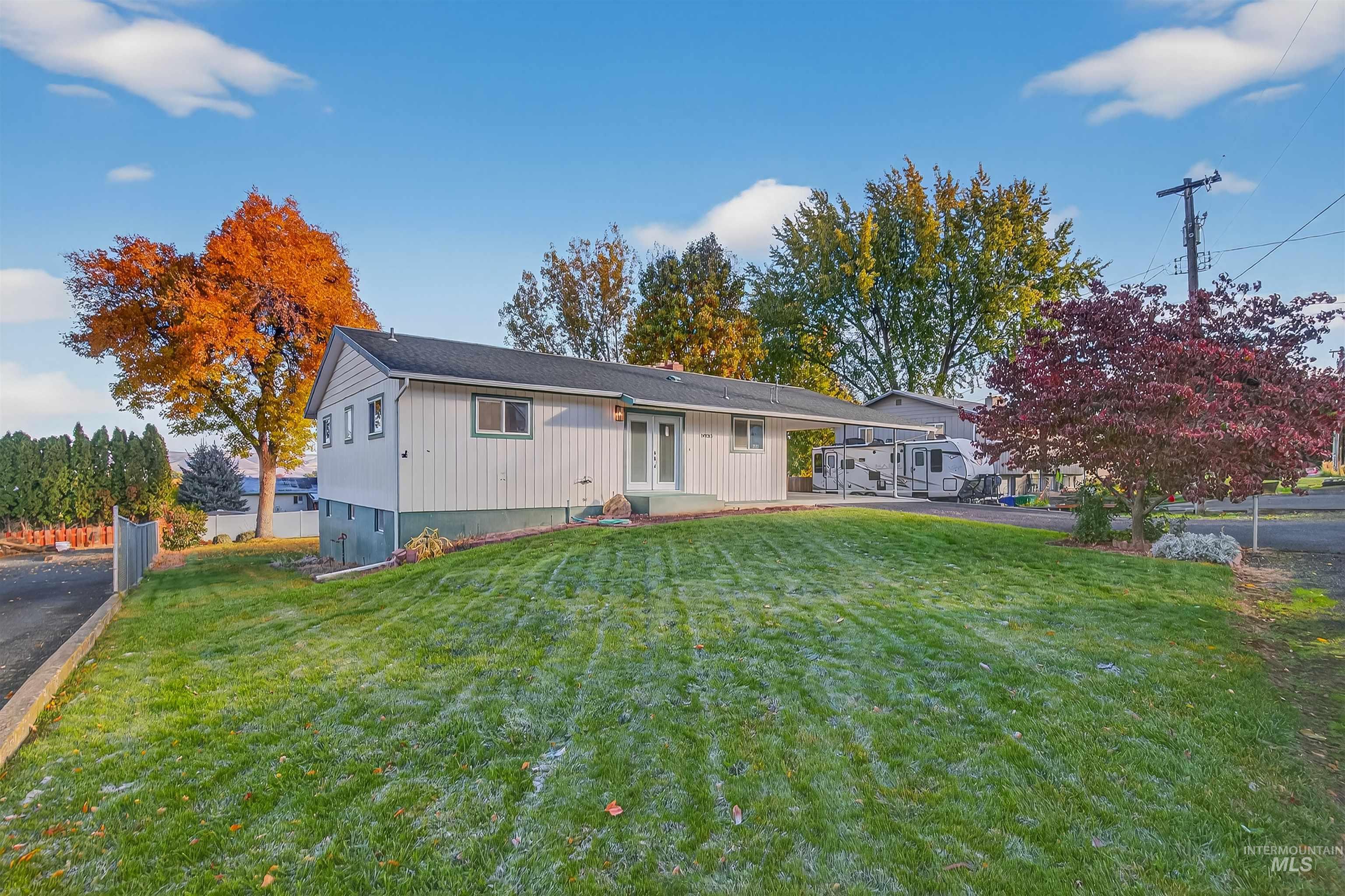 View of ranch-style home