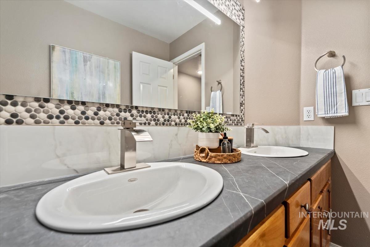 11909 W Patrina Dr, Boise, Idaho 83713, 3 Bedrooms, 2 Bathrooms, Residential For Sale, Price $509,900, 98966029