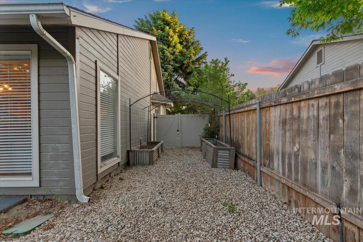 11909 W Patrina Dr, Boise, Idaho 83713, 3 Bedrooms, 2 Bathrooms, Residential For Sale, Price $509,900, 98966029