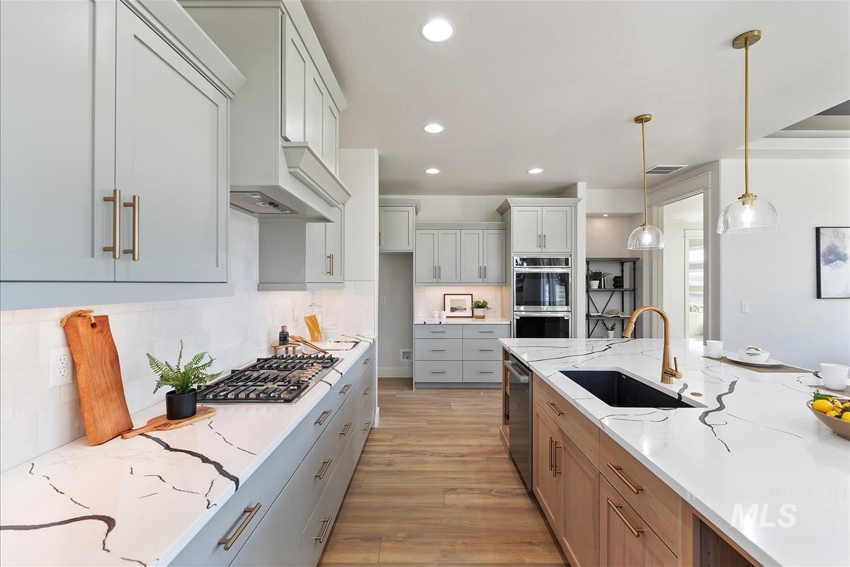 9973 S Peregrine Falcon Ave., Nampa, Idaho 83686, 3 Bedrooms, 3 Bathrooms, Residential For Sale, Price $929,900, 98966034