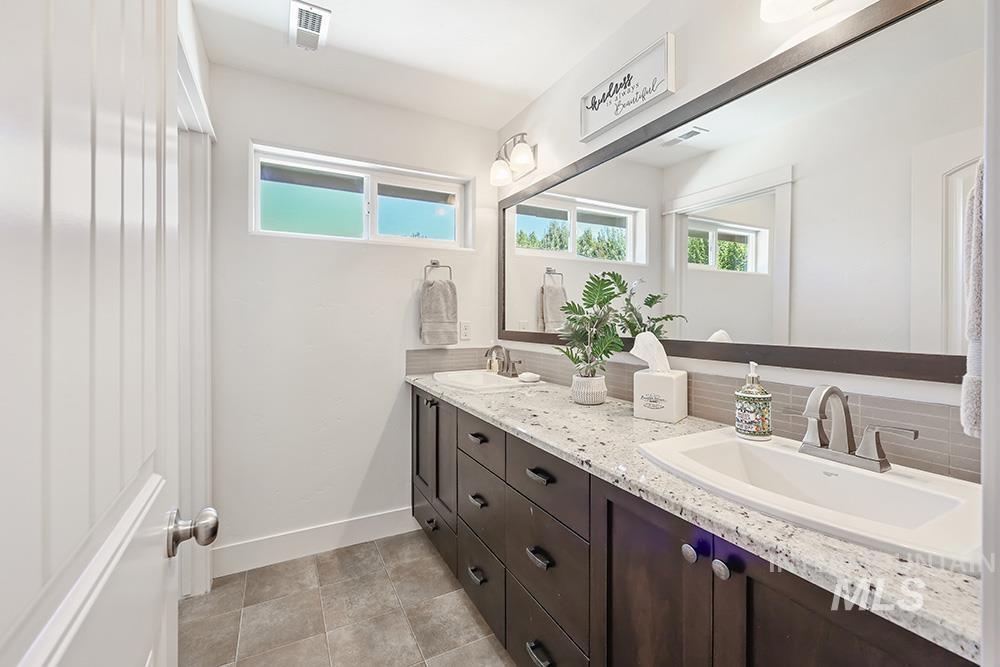 5893 N Senita Hills Ave, Meridian, Idaho 83646, 4 Bedrooms, 2.5 Bathrooms, Residential For Sale, Price $940,000, 98966037