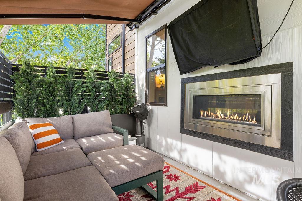 1702 N Mockbee, Boise, Idaho 83702, 4 Bedrooms, 3.5 Bathrooms, Residential For Sale, Price $1,247,000, 98966039