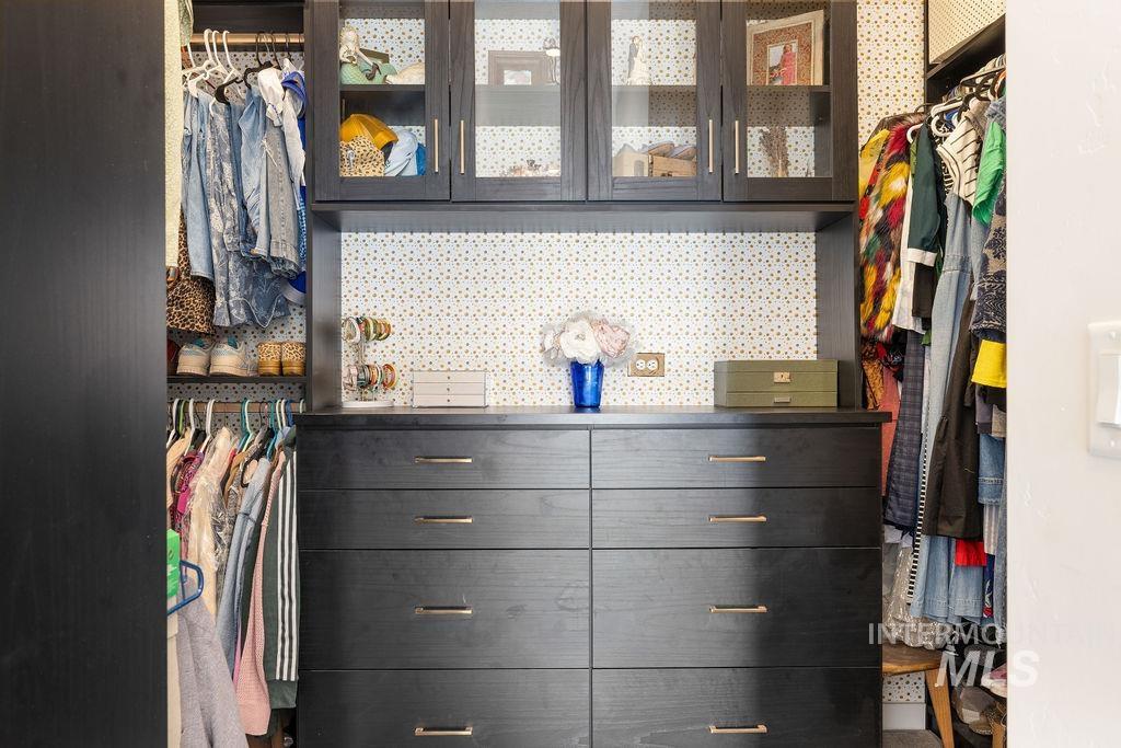 1702 N Mockbee, Boise, Idaho 83702, 4 Bedrooms, 3.5 Bathrooms, Residential For Sale, Price $1,247,000, 98966039