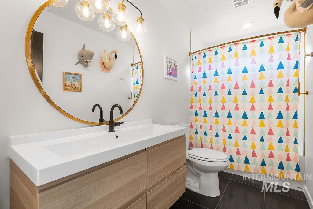 1702 N Mockbee, Boise, Idaho 83702, 4 Bedrooms, 3.5 Bathrooms, Residential For Sale, Price $1,247,000, 98966039