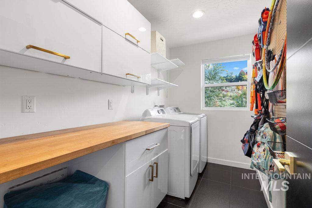 1702 N Mockbee, Boise, Idaho 83702, 4 Bedrooms, 3.5 Bathrooms, Residential For Sale, Price $1,247,000, 98966039