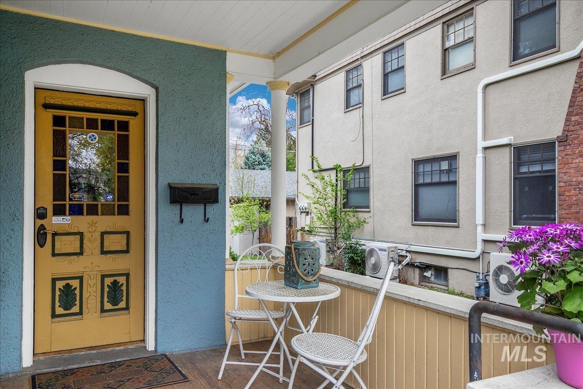 1010 W Hays St, Boise, Idaho 83702, 4 Bedrooms, 1.5 Bathrooms, Residential Income For Sale, Price $725,000, 98966053