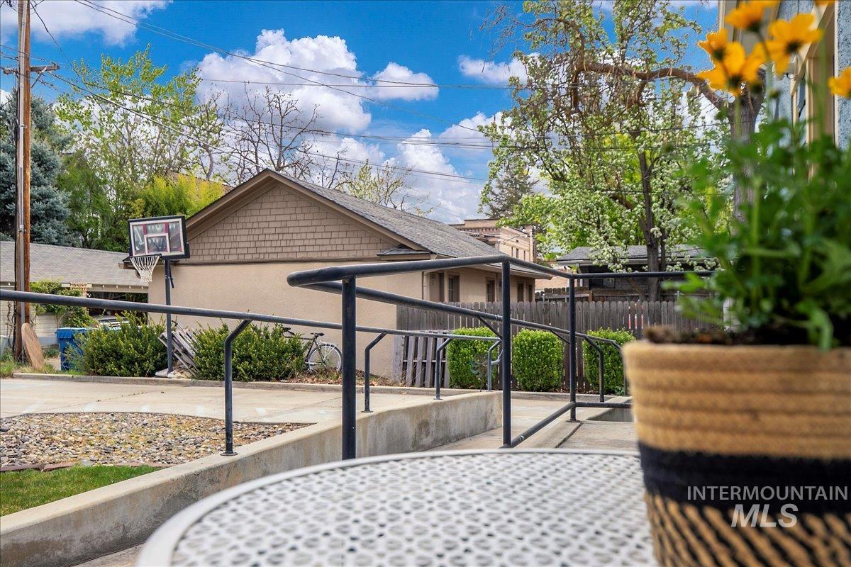 1010 W Hays St, Boise, Idaho 83702, 4 Bedrooms, 1.5 Bathrooms, Residential Income For Sale, Price $725,000, 98966053