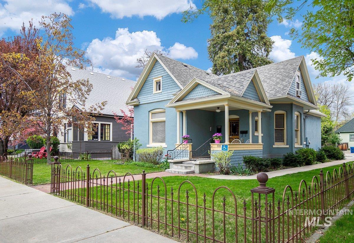 1010 W Hays St, Boise, Idaho 83702, 4 Rooms, Business/Commercial For Sale, Price $725,000, 98966054