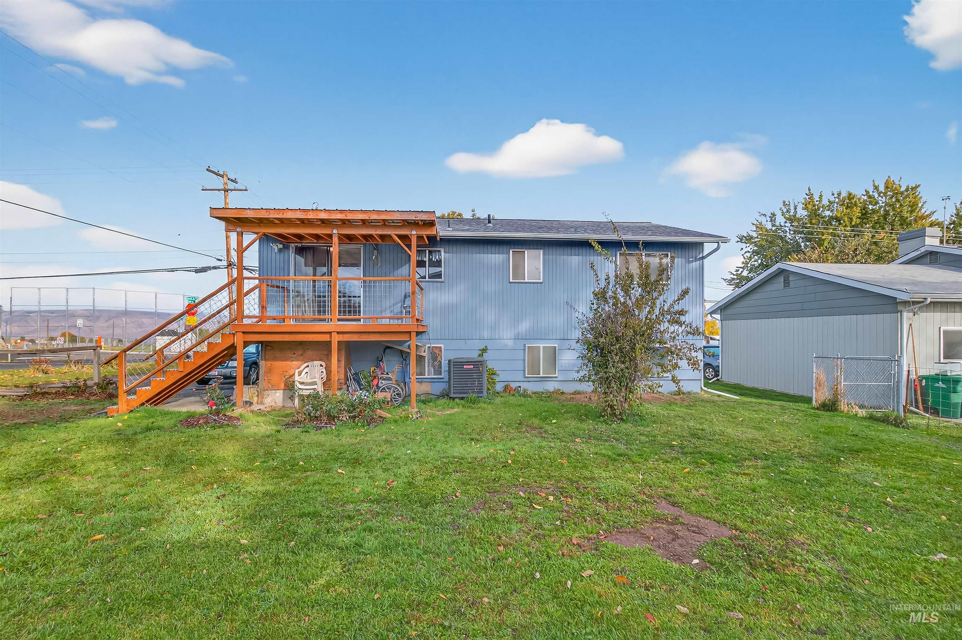 1402 Burrell Ave, Lewiston, Idaho 83501, 4 Bedrooms, 2 Bathrooms, Residential For Sale, Price $379,000, 98966074