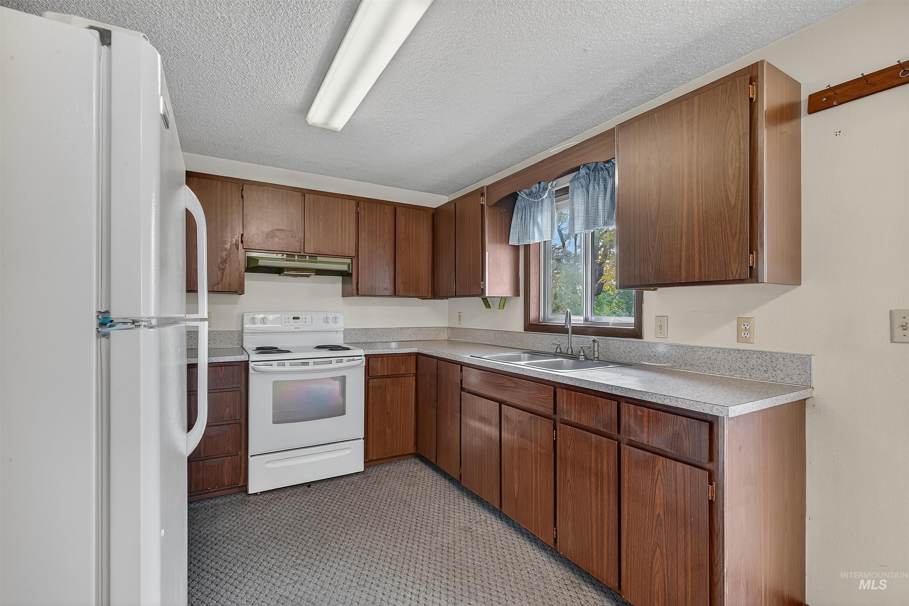 1402 Burrell Ave, Lewiston, Idaho 83501, 4 Bedrooms, 2 Bathrooms, Residential For Sale, Price $379,000, 98966074