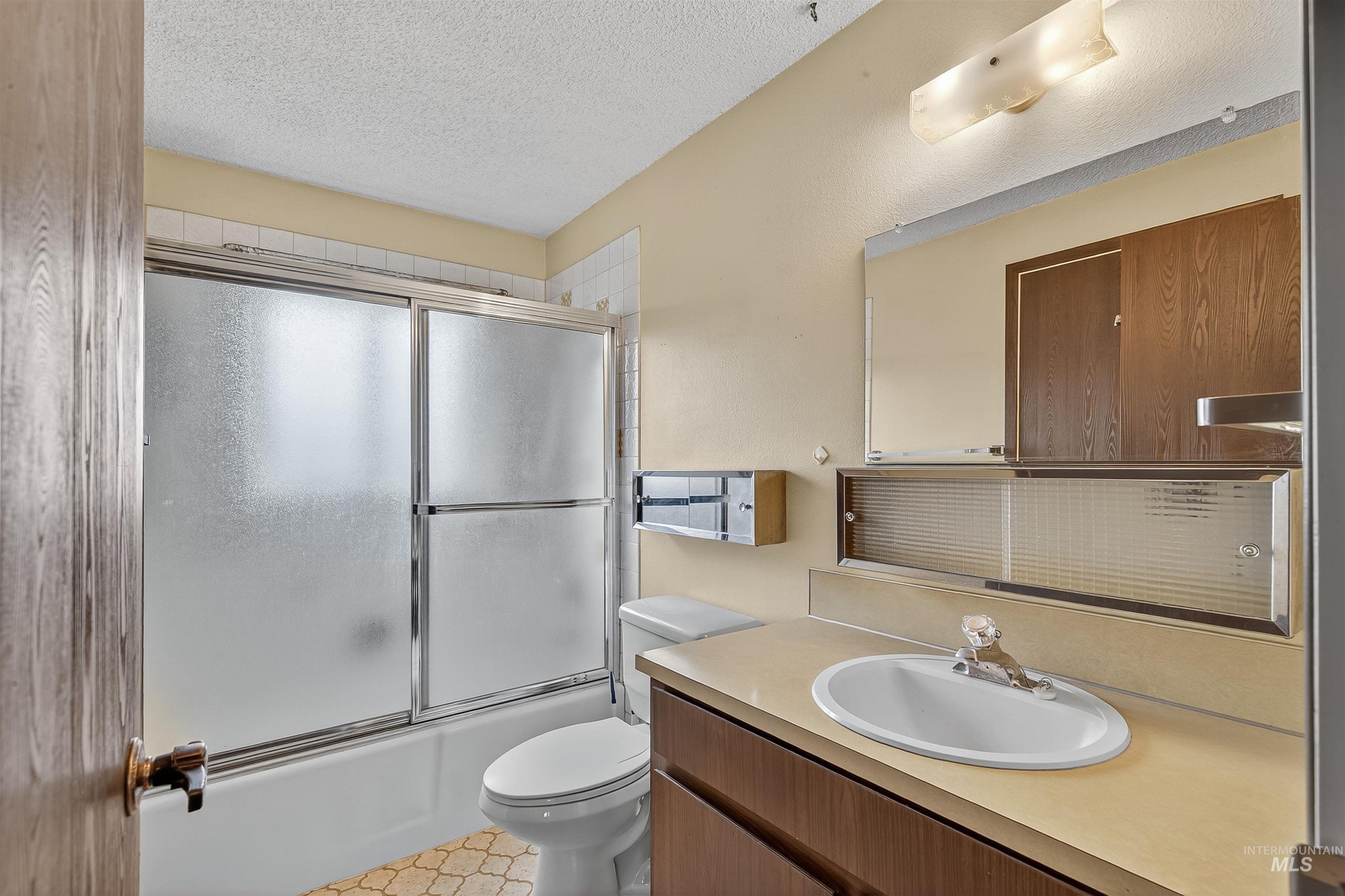 1402 Burrell Ave, Lewiston, Idaho 83501, 4 Bedrooms, 2 Bathrooms, Residential For Sale, Price $379,000, 98966074