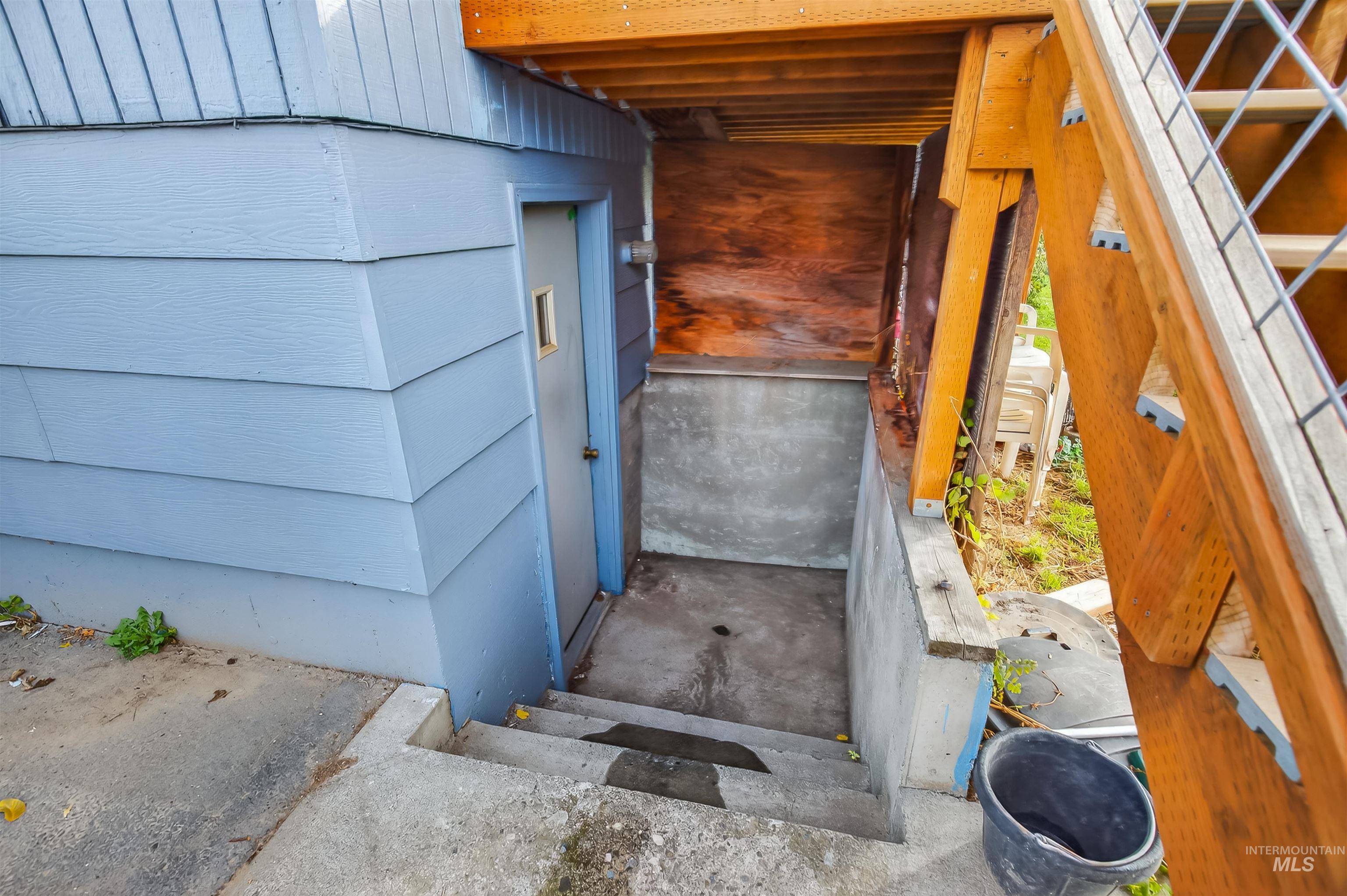 1402 Burrell Ave, Lewiston, Idaho 83501, 4 Bedrooms, 2 Bathrooms, Residential For Sale, Price $379,000, 98966074