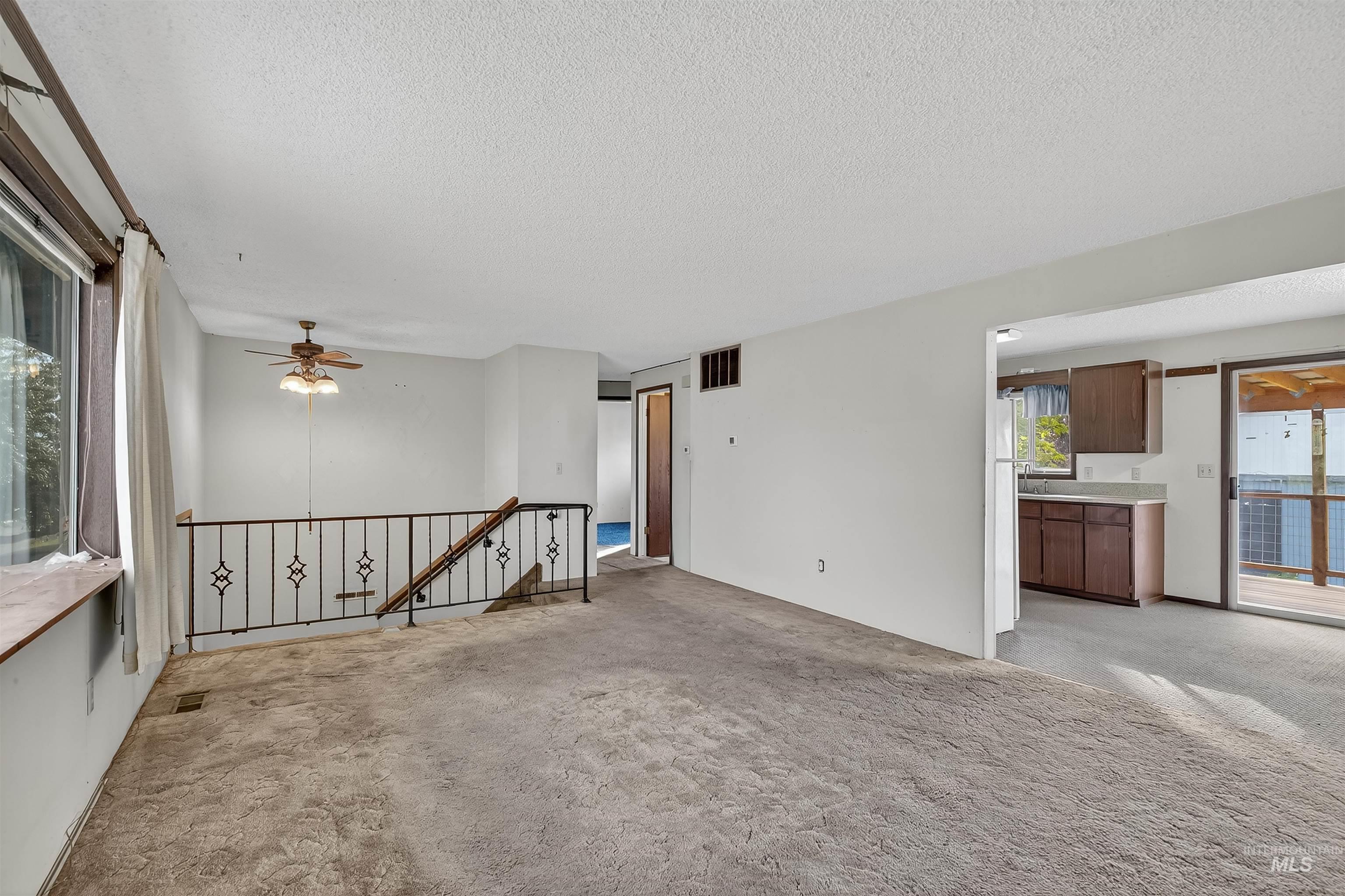 1402 Burrell Ave, Lewiston, Idaho 83501, 4 Bedrooms, 2 Bathrooms, Residential For Sale, Price $379,000, 98966074