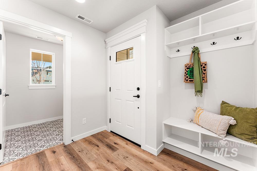 138 W Radiant Ridge Dr, Meridian, Idaho 83642, 3 Bedrooms, 2 Bathrooms, Residential For Sale, Price $430,000, 98966085