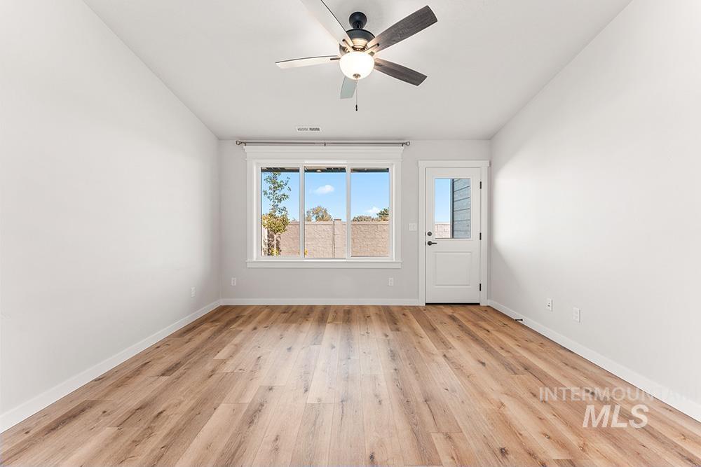 138 W Radiant Ridge Dr, Meridian, Idaho 83642, 3 Bedrooms, 2 Bathrooms, Residential For Sale, Price $430,000, 98966085