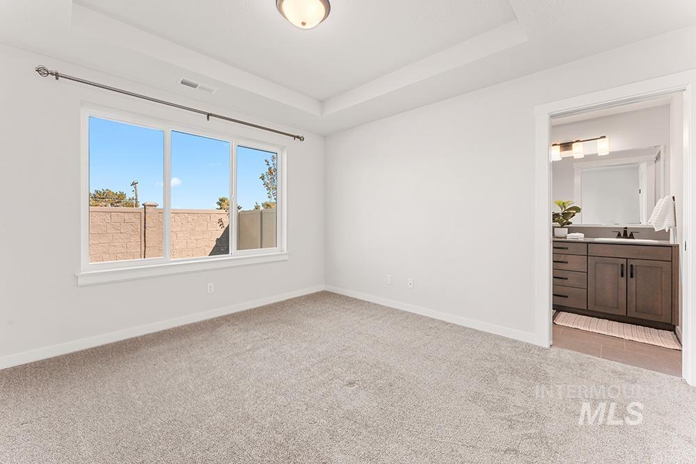 138 W Radiant Ridge Dr, Meridian, Idaho 83642, 3 Bedrooms, 2 Bathrooms, Residential For Sale, Price $430,000, 98966085