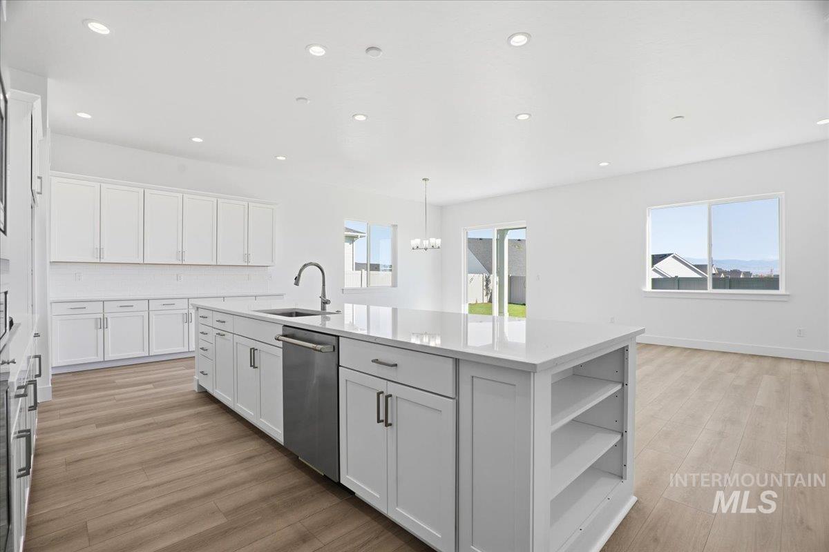 2230 N Kenora Ave, Star, Idaho 83669, 3 Bedrooms, 2.5 Bathrooms, Residential For Sale, Price $724,990, 98966086