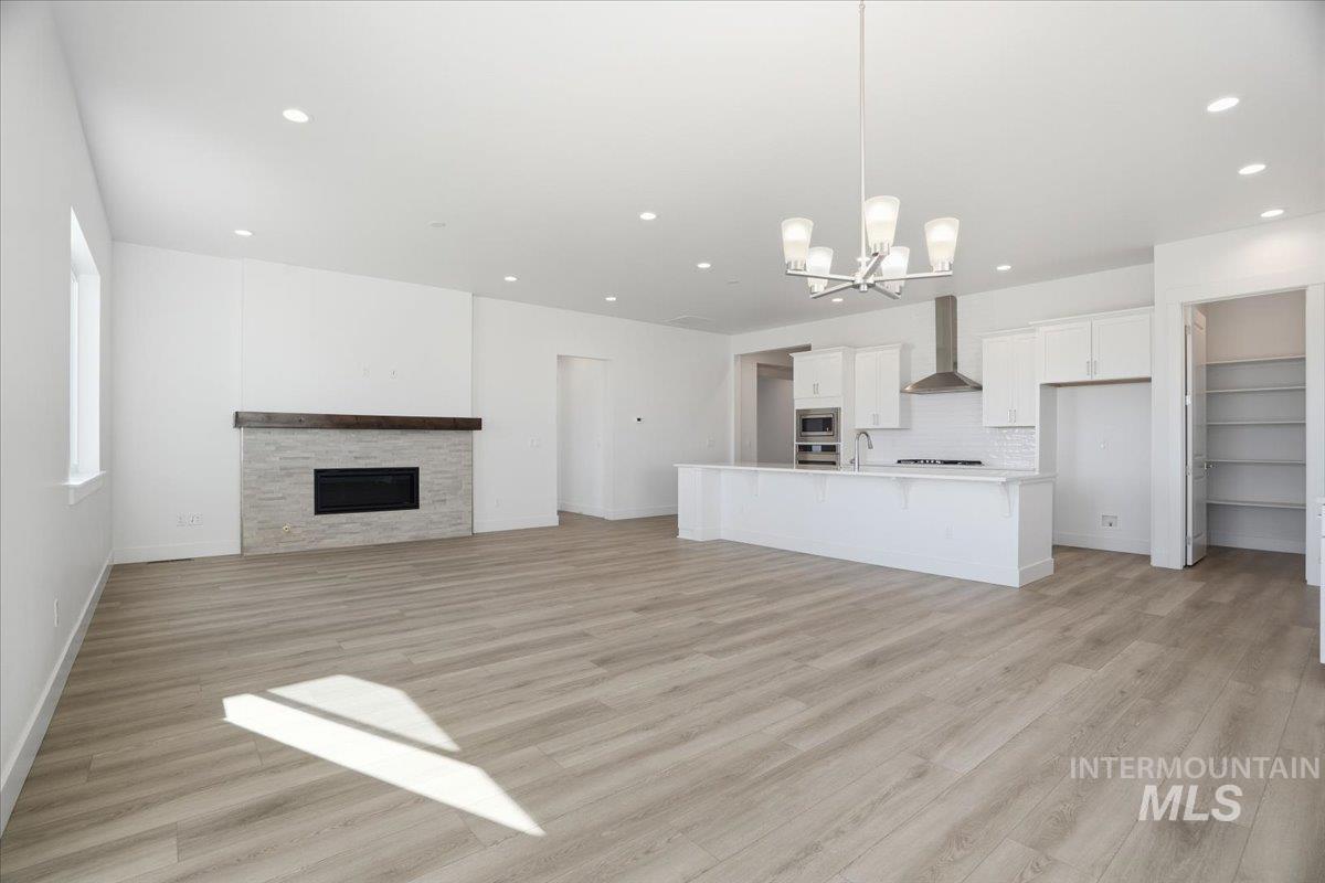 2230 N Kenora Ave, Star, Idaho 83669, 3 Bedrooms, 2.5 Bathrooms, Residential For Sale, Price $724,990, 98966086