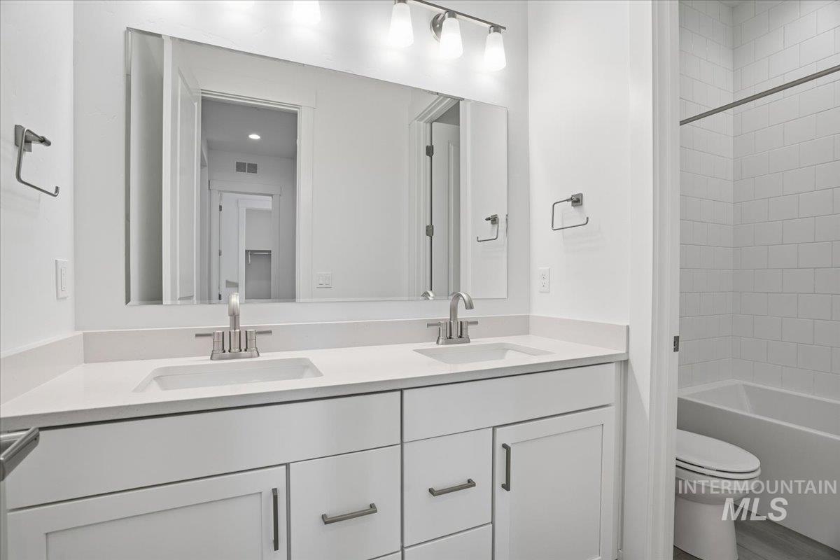 2230 N Kenora Ave, Star, Idaho 83669, 3 Bedrooms, 2.5 Bathrooms, Residential For Sale, Price $724,990, 98966086