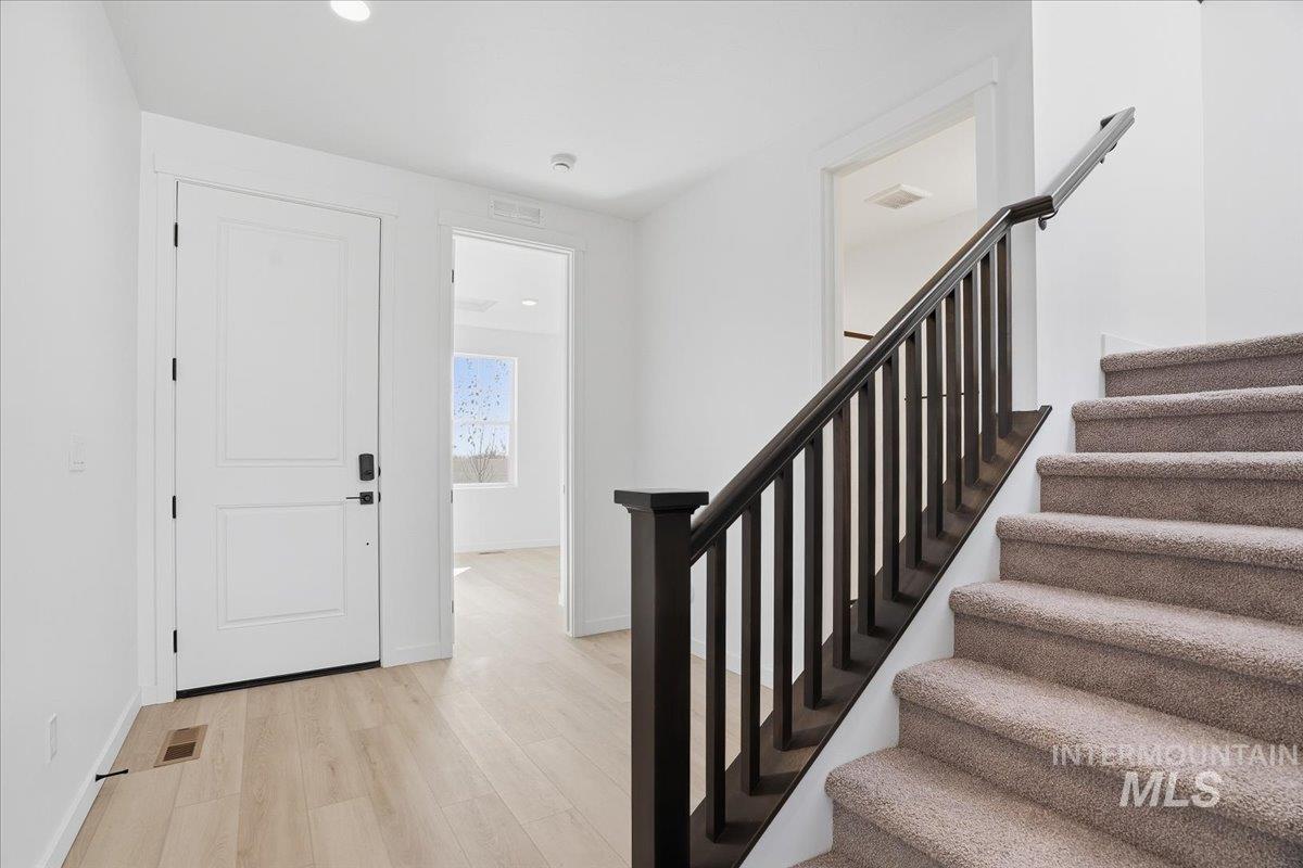 1198 Stirling Meadows Ct, Middleton, Idaho 83644, 5 Bedrooms, 3 Bathrooms, Residential For Sale, Price $584,990, 98966091