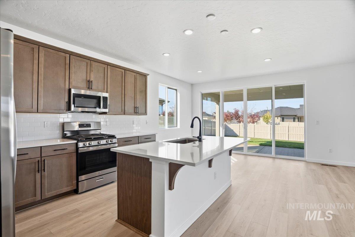 1198 Stirling Meadows Ct, Middleton, Idaho 83644, 5 Bedrooms, 3 Bathrooms, Residential For Sale, Price $584,990, 98966091