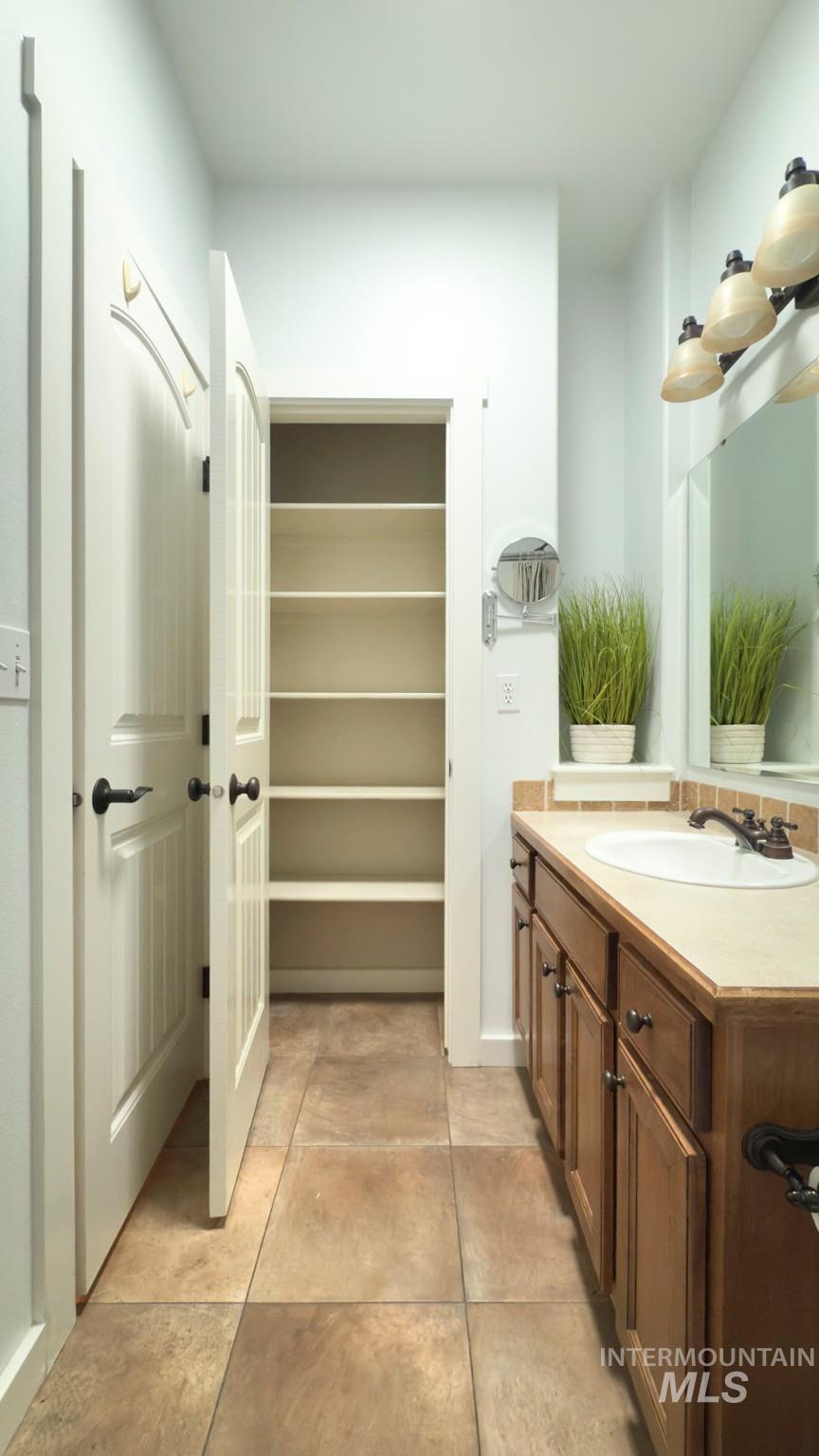 Storage area with a sink