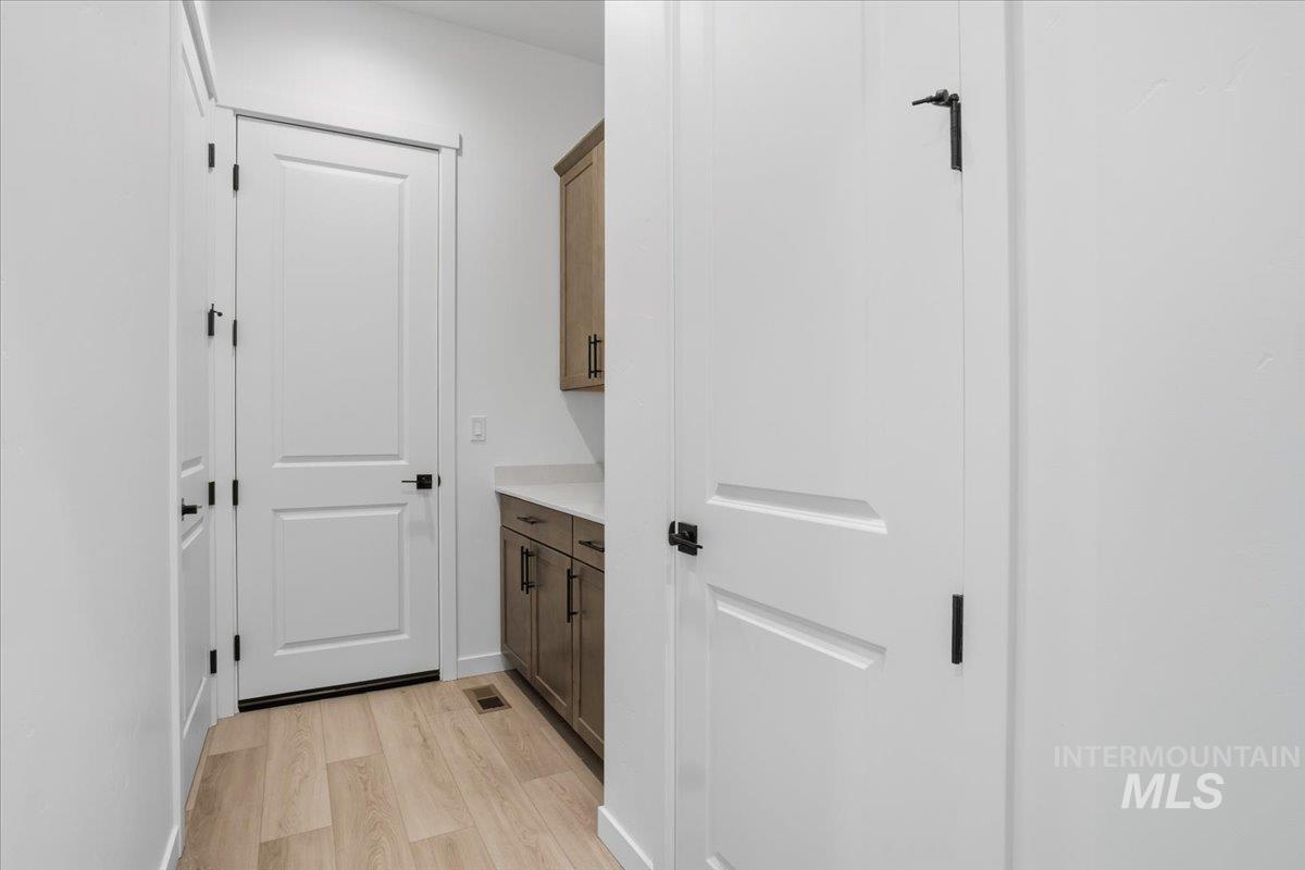 1341 White Cliffs St, Middleton, Idaho 83644, 3 Bedrooms, 3.5 Bathrooms, Residential For Sale, Price $799,990, 98966097