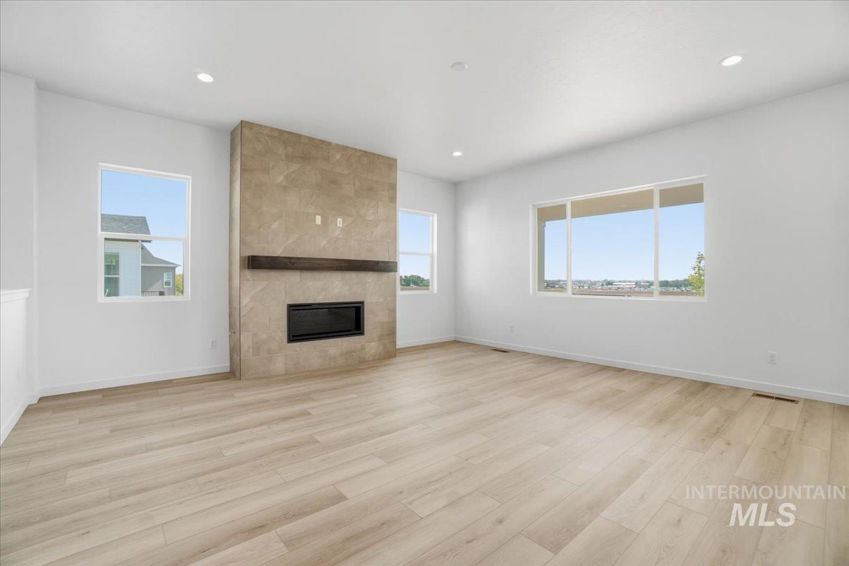 1341 White Cliffs St, Middleton, Idaho 83644, 3 Bedrooms, 3.5 Bathrooms, Residential For Sale, Price $799,990, 98966097