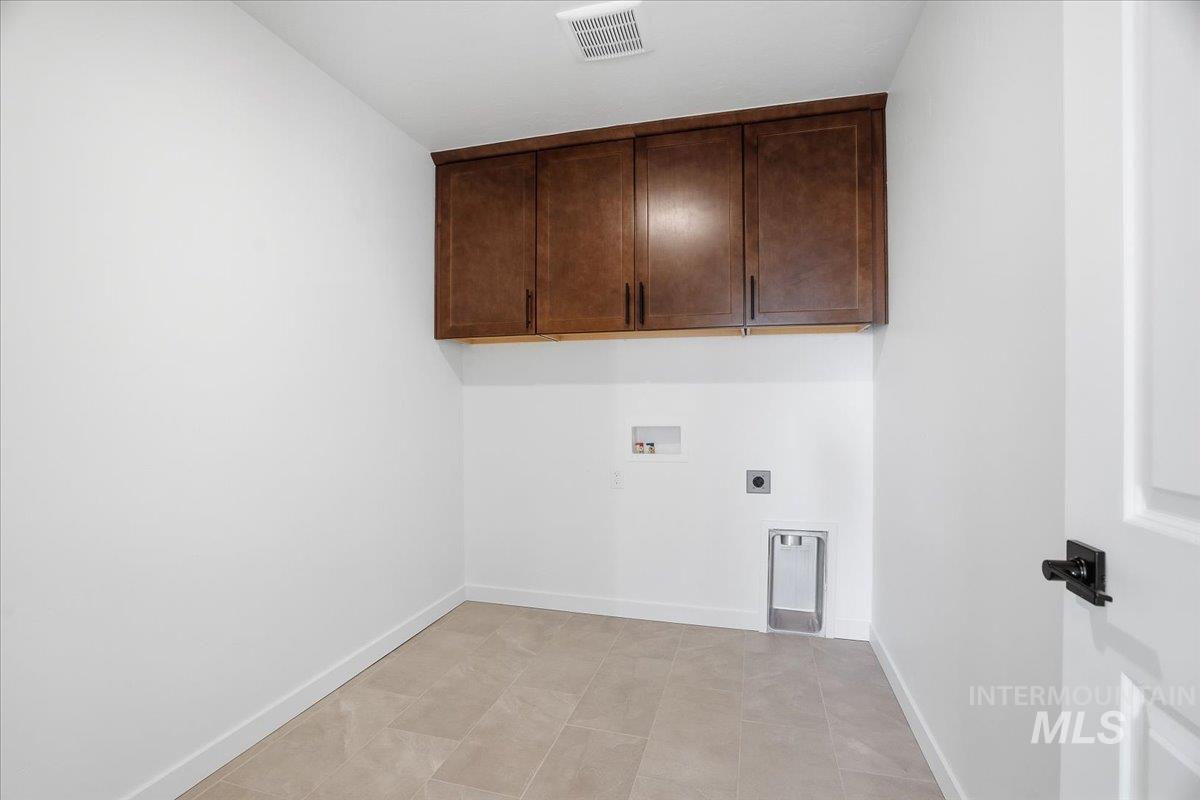 551 Thurso Ln, Middleton, Idaho 83644, 5 Bedrooms, 3 Bathrooms, Residential For Sale, Price $589,990, 98966098