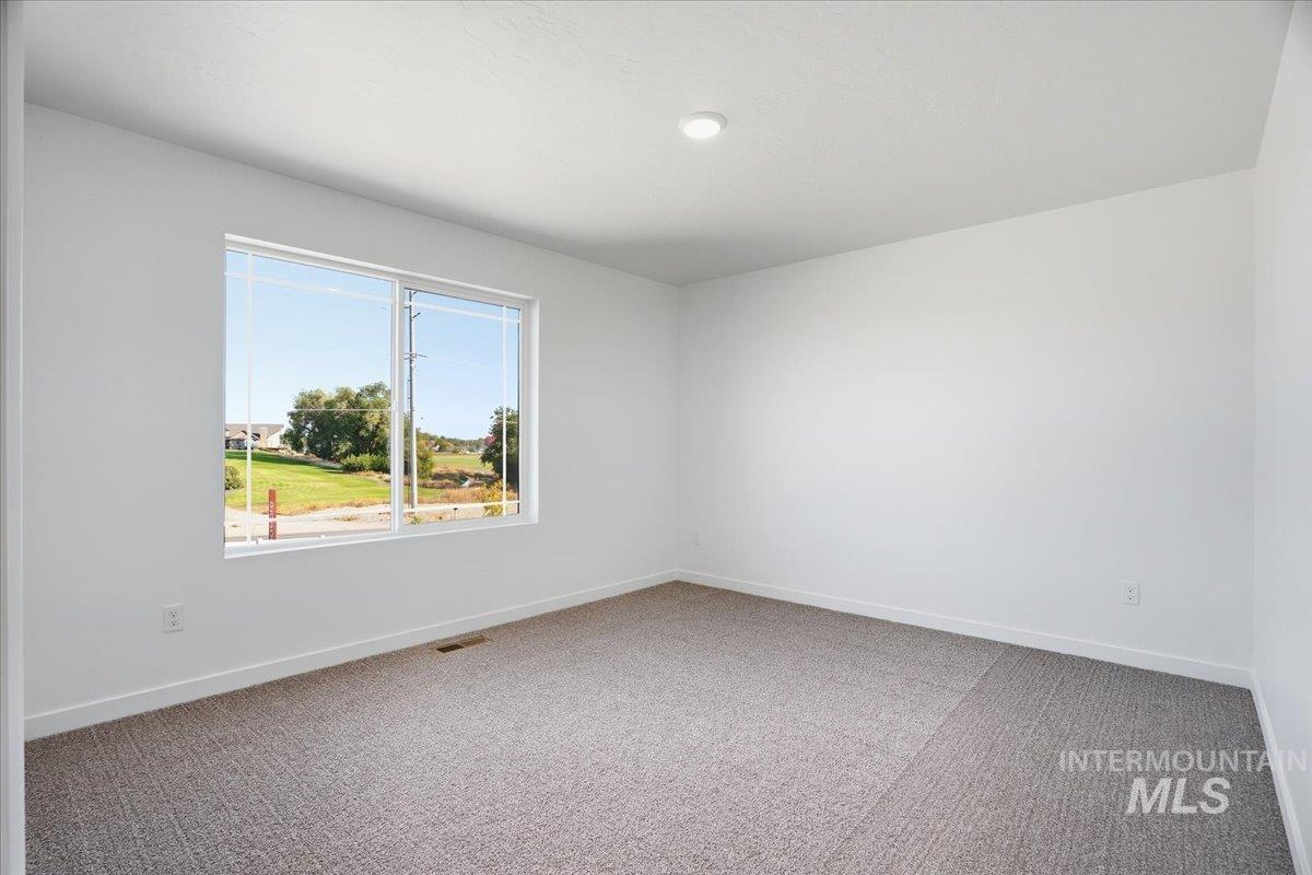 551 Thurso Ln, Middleton, Idaho 83644, 5 Bedrooms, 3 Bathrooms, Residential For Sale, Price $589,990, 98966098