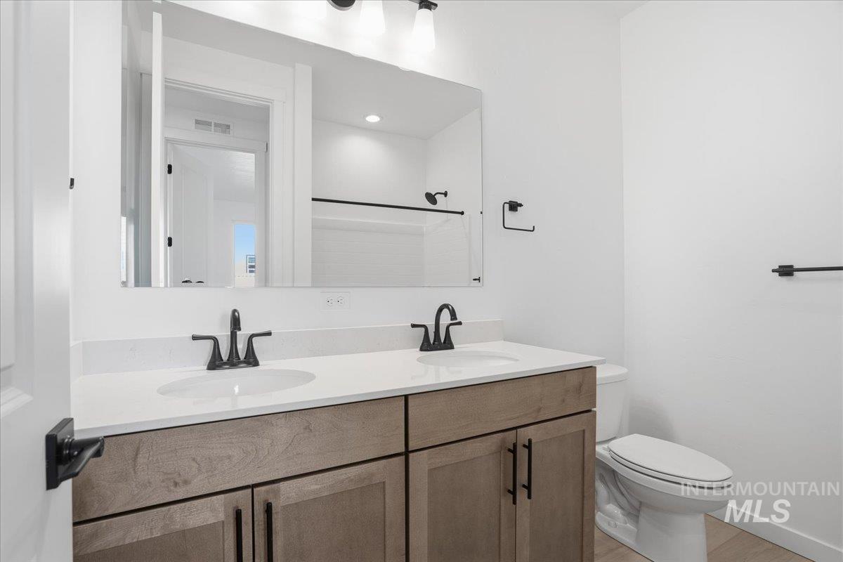 555 Thurso Ln, Middleton, Idaho 83644, 4 Bedrooms, 2 Bathrooms, Residential For Sale, Price $514,990, 98966099