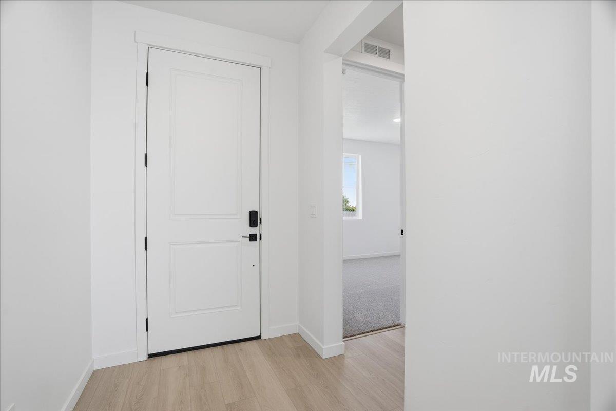 555 Thurso Ln, Middleton, Idaho 83644, 4 Bedrooms, 2 Bathrooms, Residential For Sale, Price $514,990, 98966099