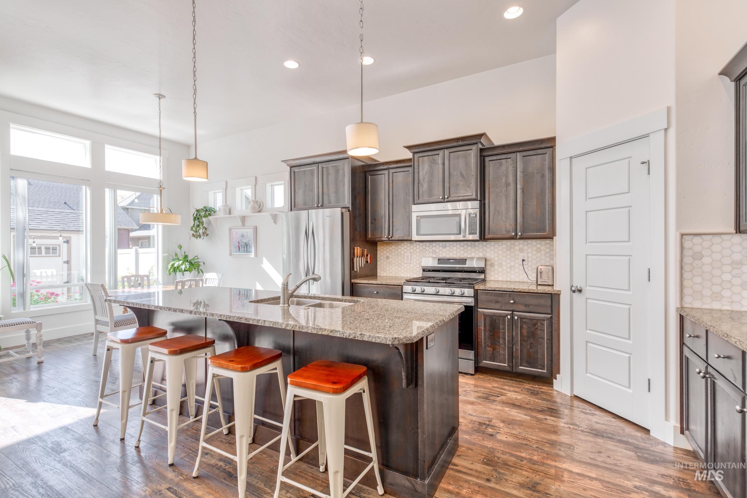 1465 W Arch Rock St., Meridian, Idaho 83646, 3 Bedrooms, 2 Bathrooms, Residential For Sale, Price $450,000, 98966105